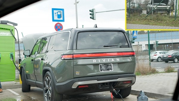 Rivian R1S Spotted in Germany, Europe