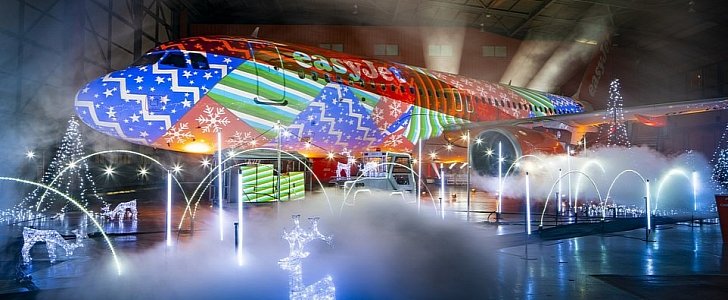 The world's biggest Christmas light show on a plane, courtesy of Luton Airport and easyJet