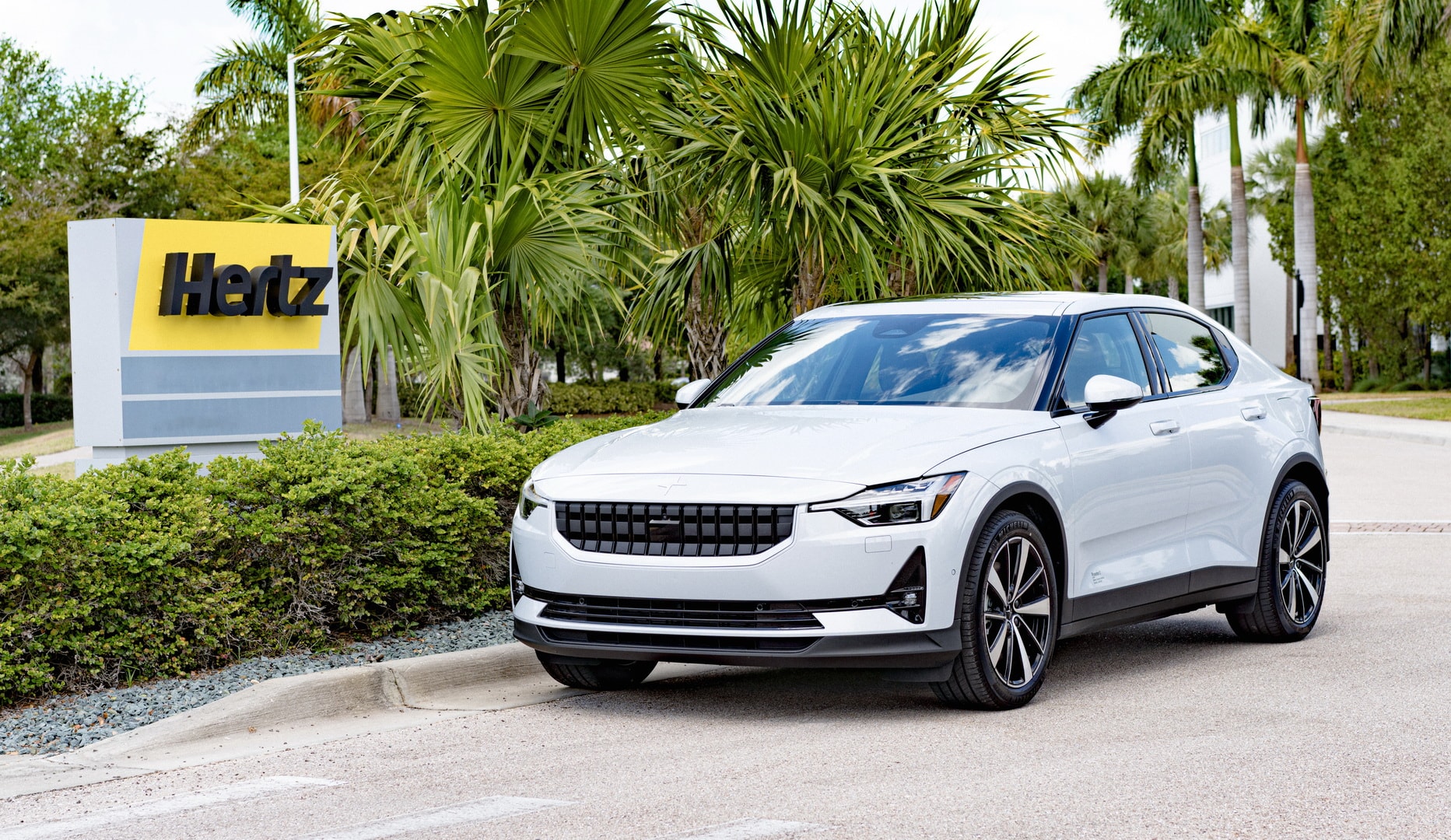 Hertz Teams up With Polestar to Purchase up to 65,000 Electric Vehicles