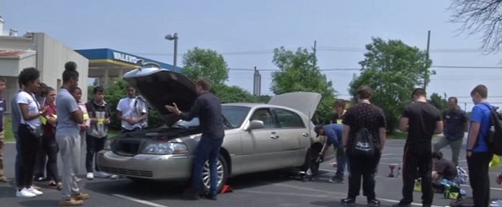 3-day workshop teaches senior high school students basic car maintenance