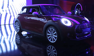 Highlights of the 2014 MINI Cooper Premiere in London