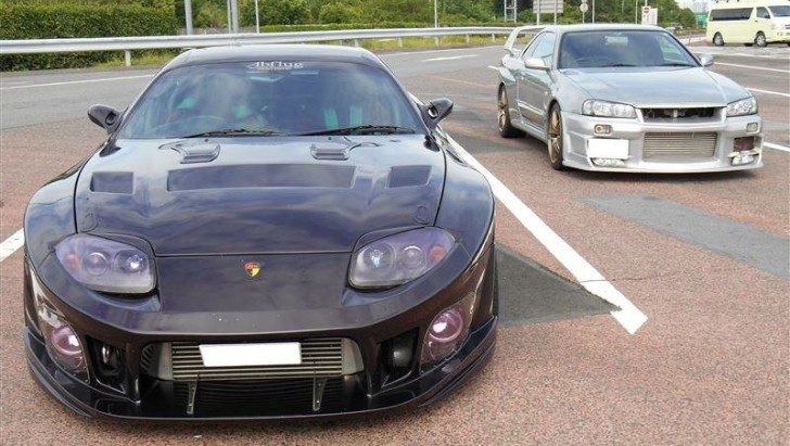 Awesome Toyota Supra with Wide Bodykit