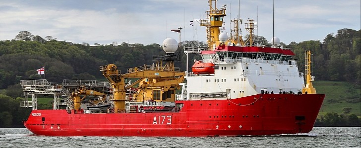 After the training and a final trip to Norway, HMS Protector will be sailing to the polar region again.