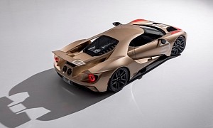 Holman Moody Heritage Edition 2022 Ford GT Revealed With Exclusive Gold Paintwork
