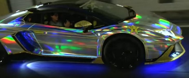 Holographic Lamborghini Aventador Roadster in Tokyo