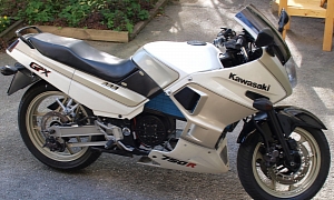 Home-Made Electric Kawasaki GPX 750R Motorcycle