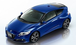 Honda CR-Z Receives "Dressed label III" Special Edition in Japan