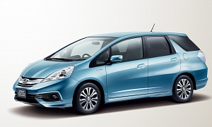 Honda Fit Shuttle Gets a Minor Update, Still Ugly Though