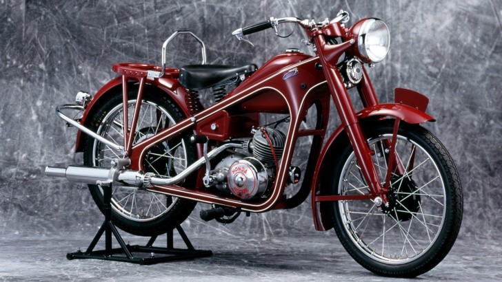Honda model Dream D, the first Honda manufactured