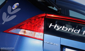Honda to Sell Plug-In Hybrid Car in 2013