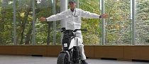 Honda Unveils Groundbreaking Self-Balancing Motorcycle Tech at CES 2017