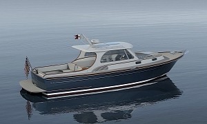 Hood 35 Express Cruiser Is the Perfect Getaway Tool for a Weekend at Sea