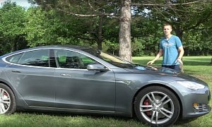 Hoovies Buys "Cheapest Tesla Model S in the USA" at $33,500