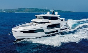 Horizon Sells 73-Foot Luxury Yacht With Skyline Configuration