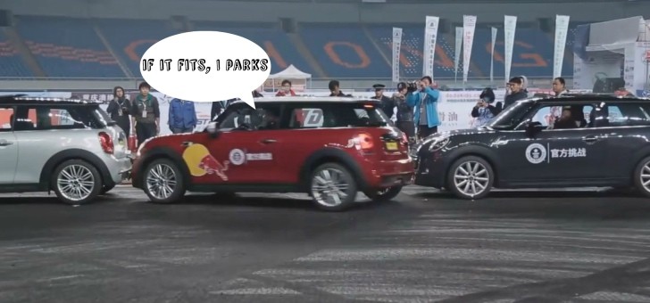MINI handbrake parking - Guiness World Record for Tigthest Parallel Parking