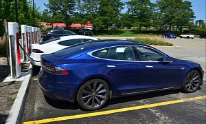 How Is the Battery Degradation of the Tesla Model S After 10 Years on the Roads?