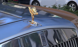 How Rolls-Royce’s Spirit of Ecstasy Looks in Gold