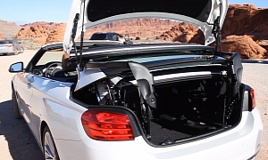 How the Load/Unload Assist Feature Works on the 2014 4 Series Convertible