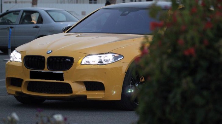 BMW M5 Speed Yellow
