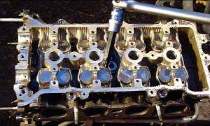 How to Remove Cylinder Head on Toyota VVTi Engine