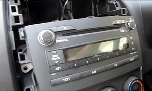 How to Remove Stock Stereo from 2007+ Toyota Auris