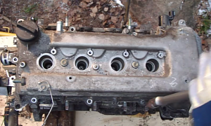 How to Remove Valve Cover on Toyota VVTi Engine