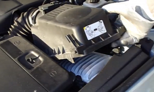 How to Replace Air Filter on 2003-2009 Toyota Avensis