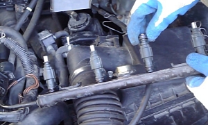 How to Replace Fuel Injectors on 2000-2007 Toyota VVTi Engine