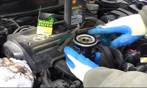 How to Replace Oil and Filter on 2000-2007 Toyota Corolla