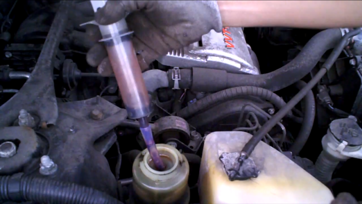 how to replace power steering fluid on 2006 toyota highlander video 63618 1