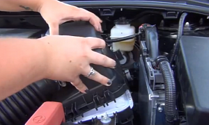 How to Replace the Air Filter on 2013 Toyota Corolla