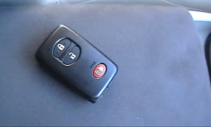 How to Reprogram a 2010 Toyota Prius Key