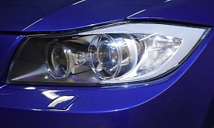 How to Restore Your Vehicle’s Headlights Like a Pro in Four Easy Steps