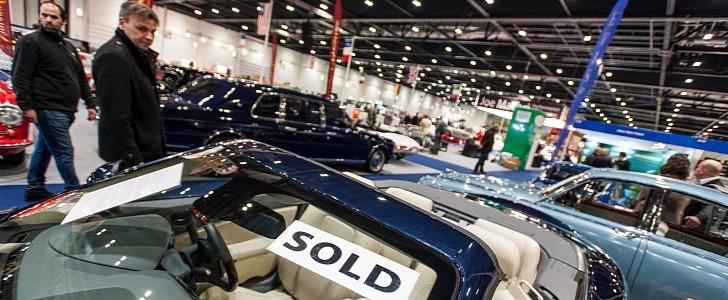 Prestige dealers selling cars