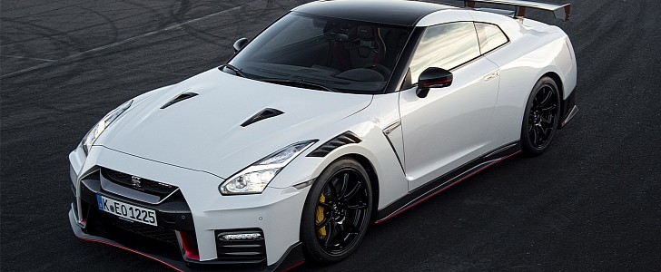 How to Stop a Bullet: The Brembo Braking System on the 2020 Nissan GT-R Nismo
