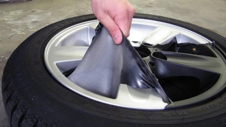 Removable Paint on a BMW Wheels