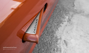 How to Use Deployable Door Handles on Jaguar F-Type