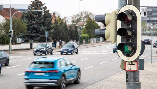 Traffic lights, the one thing on the road that most drivers hate