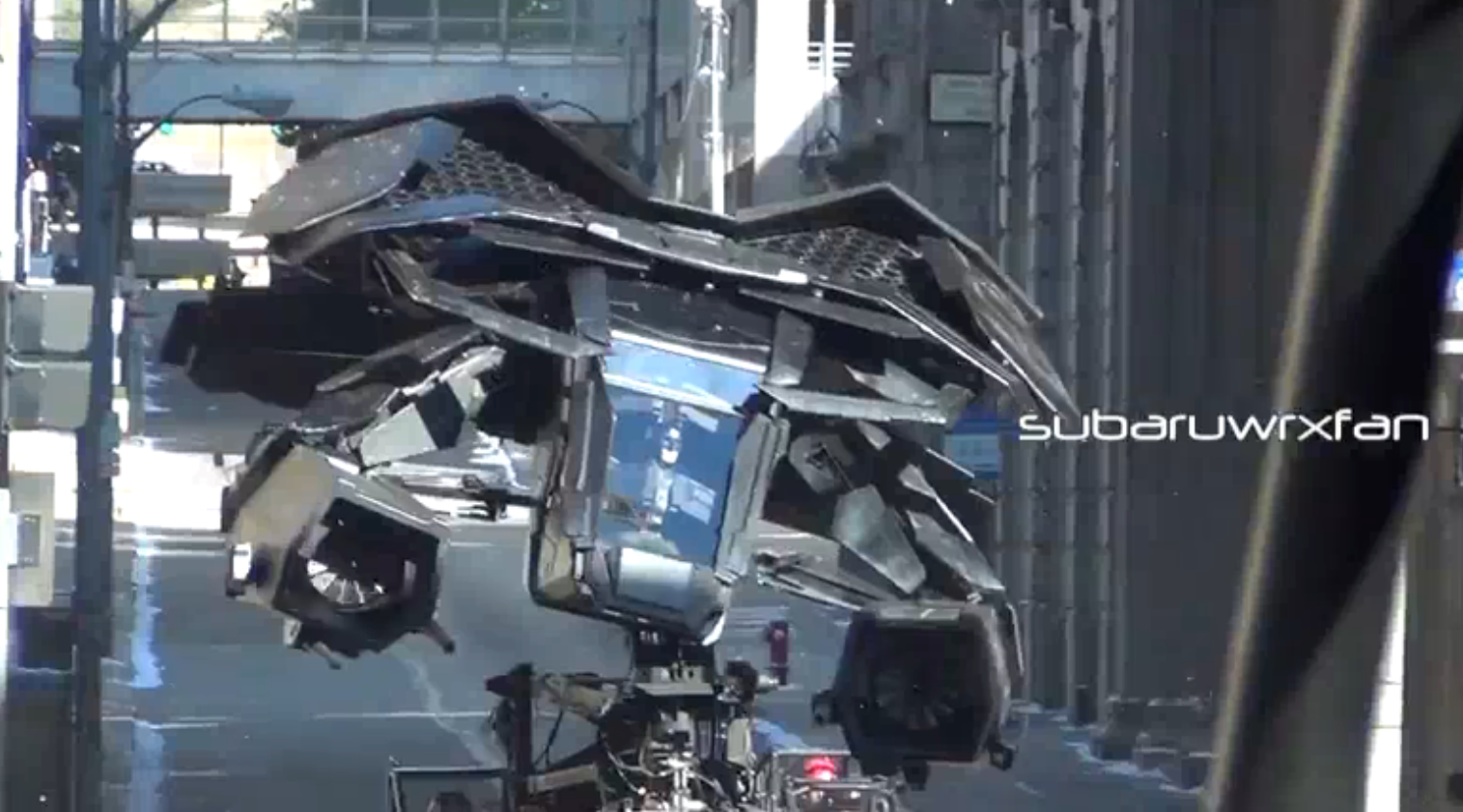 Huge Batwing Spotted on Set of Batman: The Dark Knight Rises - autoevolution