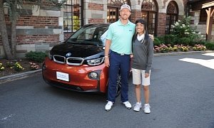 Hunter Mahan Receives i3 after Scoring Hole-in-One at BMW’s 2013 Golf Championship