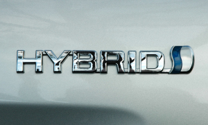 Hybrid Trucks and Buses to Reach 300,000 by 2015
