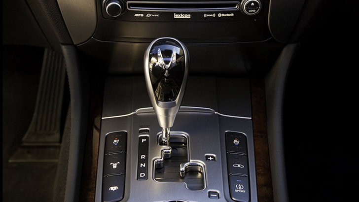 10-speed auto transmission To cut fuel consumption