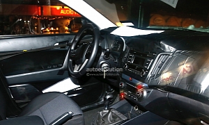 Hyundai ix25 Interior Revealed by Latest Spyshots