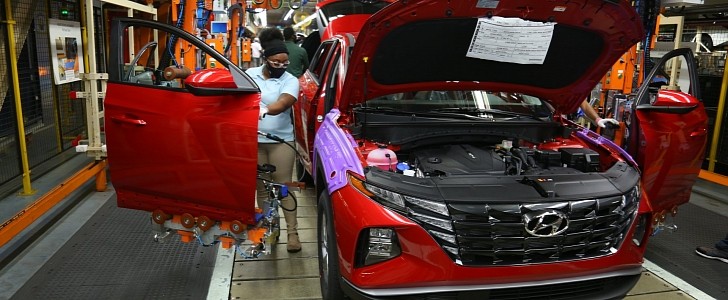Hyundai Motor Manufacturing Alabama Celebrates Launch of All-New 2022 Tucson