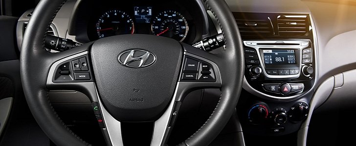 2016 Hyundai Accent interior