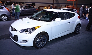 Hyundai Veloster RE:FLEX Edition Revealed in Chicago <span>· Live Photos</span>