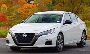 I Agree With Regular Car Reviews, The Modern Nissan Altima is an Awful Car