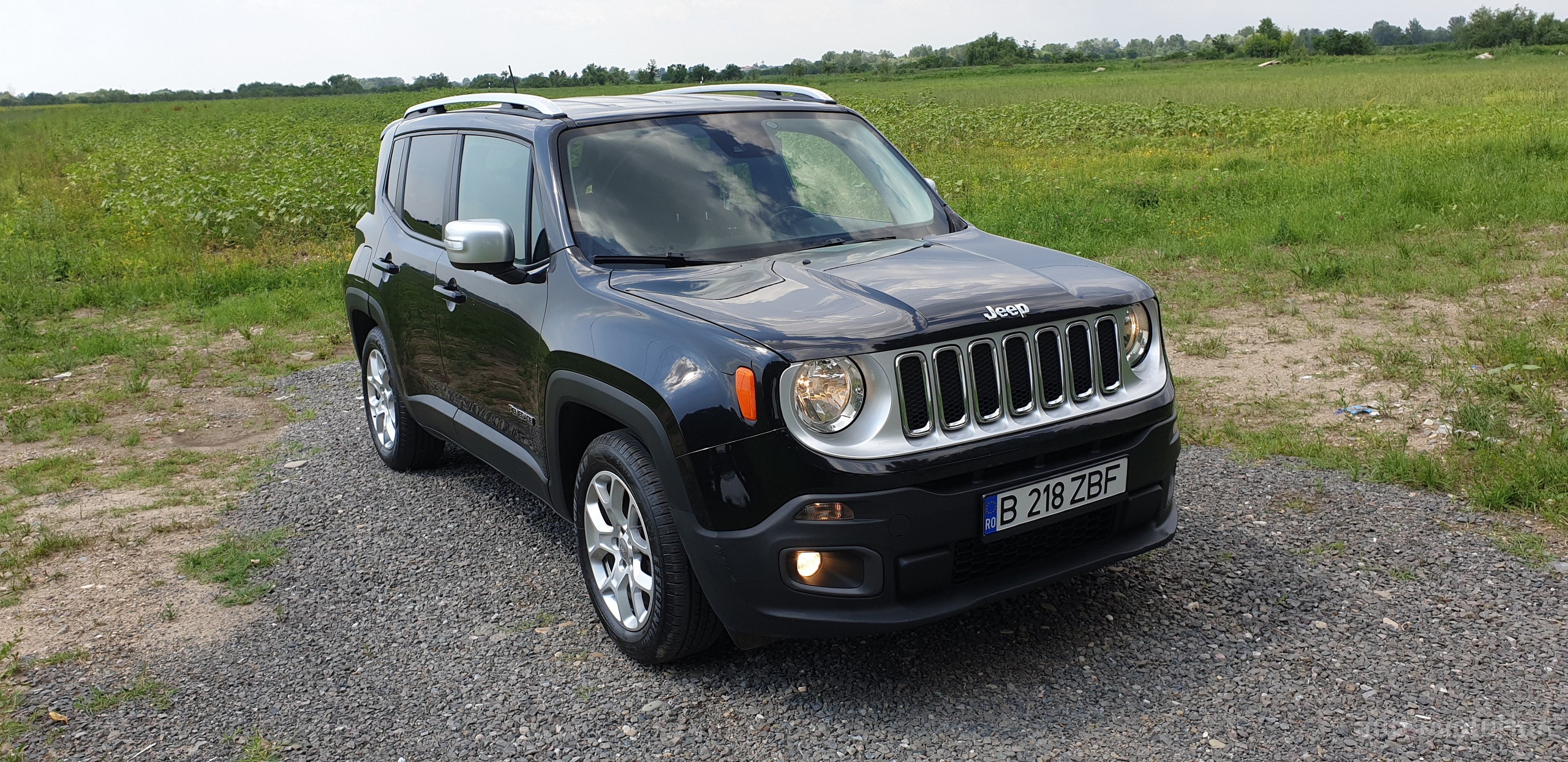 I Hate Crossovers, But I've Been Living With a Jeep Renegade for