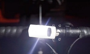 ICON3 Bike Light Puts Out 575 Lumens, Reacts to the Environment to Make You More Visible