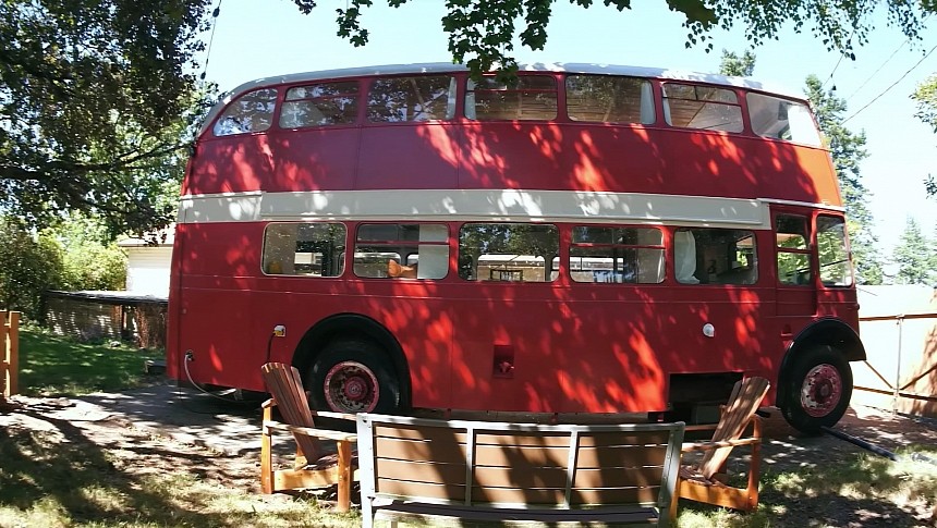 Iconic 1953 Double-Decker Bus Was Converted Into a Splendid Tiny Home, It's Now for Sale